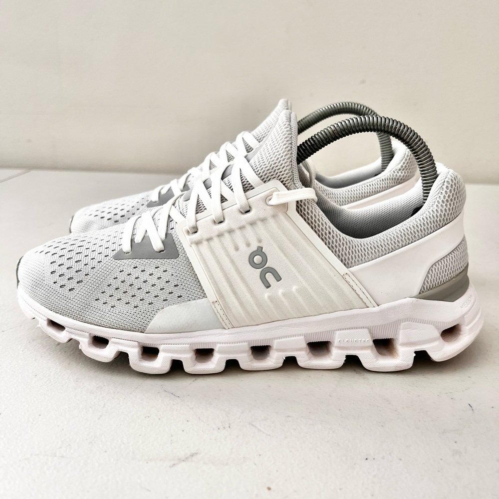 On Running Women's Sneakers - White and Gray